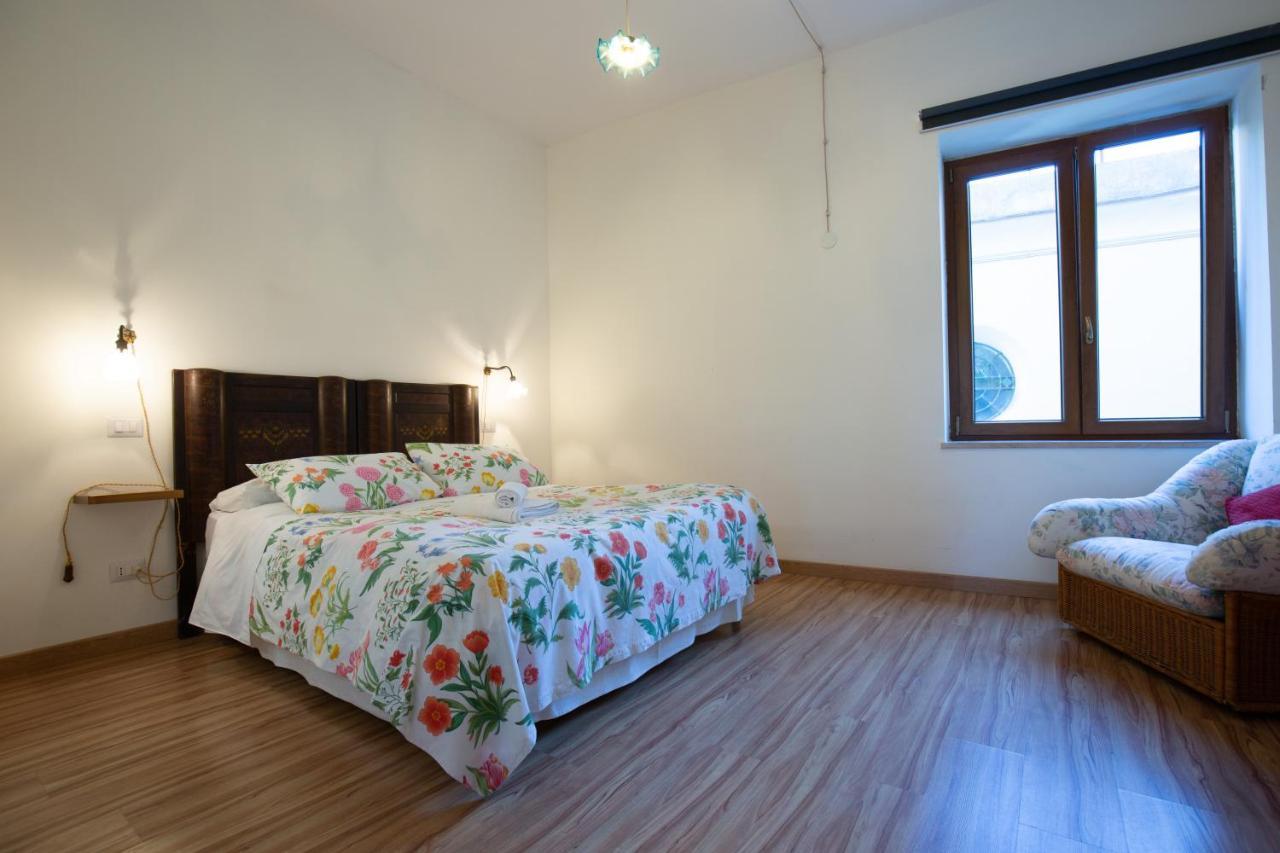 Villa La Quercia Meta Bagian luar foto
