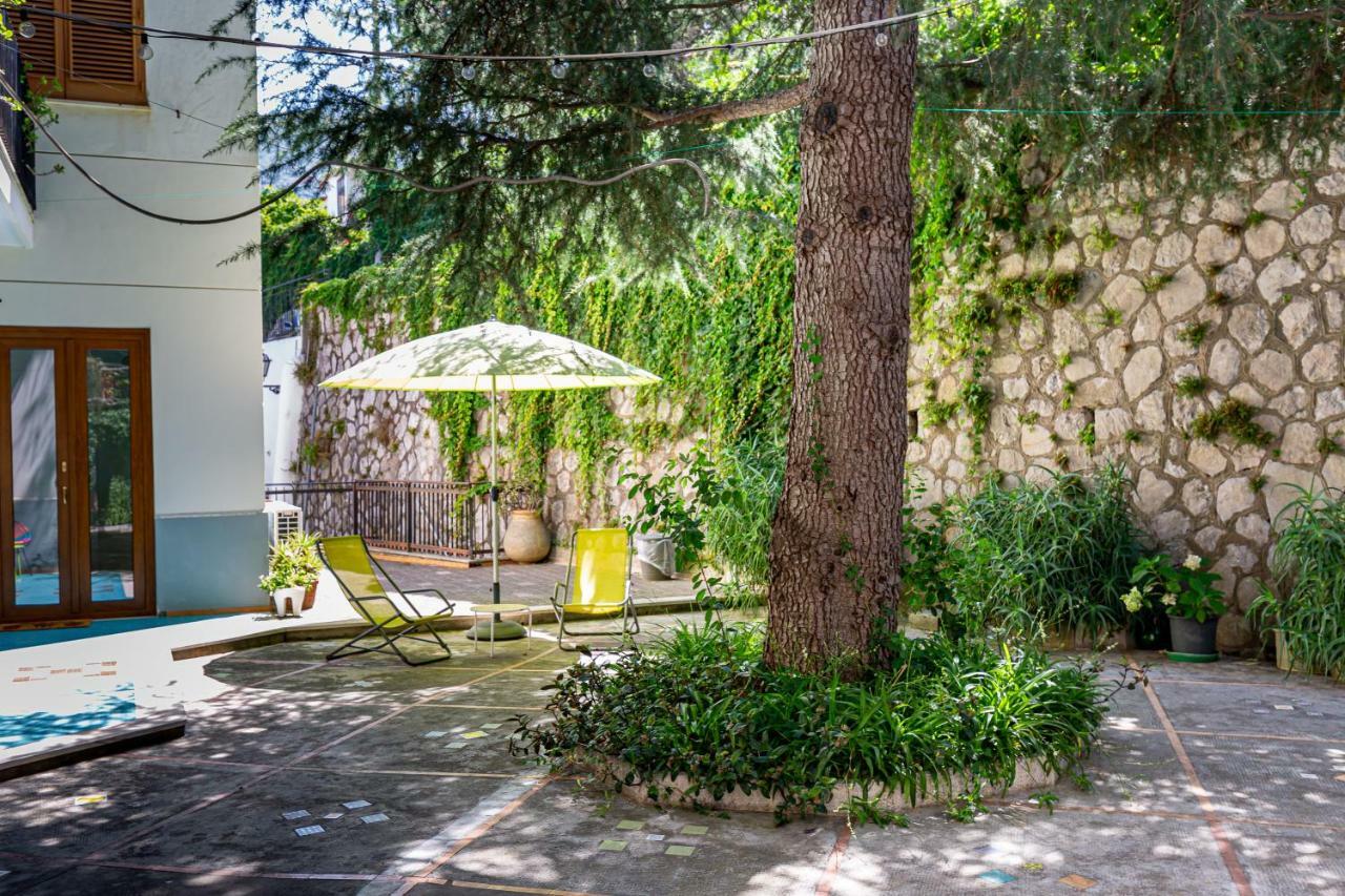 Villa La Quercia Meta Bagian luar foto